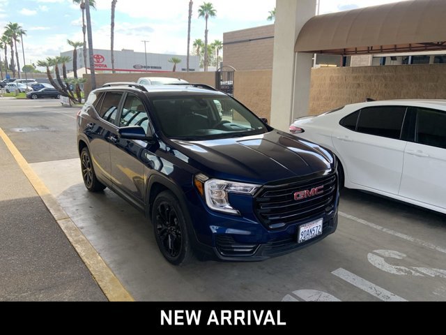 2022 Gmc Terrain SLE photo 2