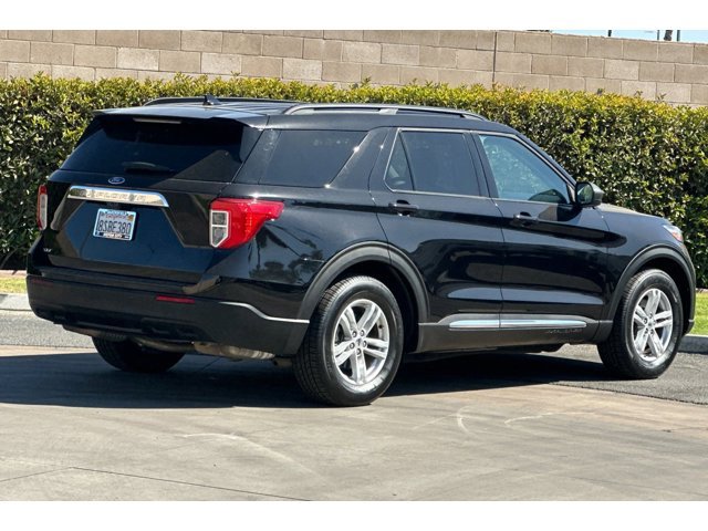 2020 Ford Explorer XLT photo 2