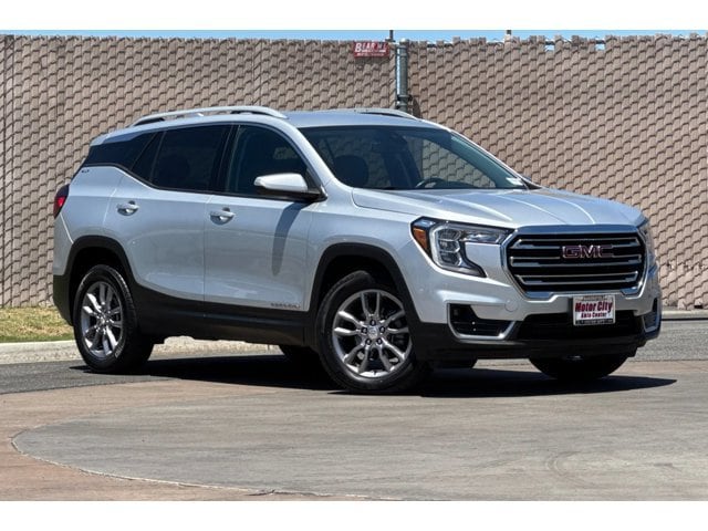 2022 GMC Terrain SLT - Photo 2