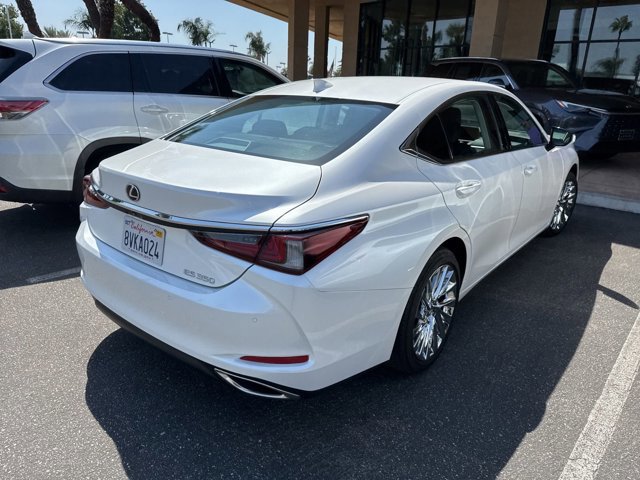 2020 Lexus ES 350 Luxury photo 2