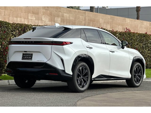 2026 Lexus RZ 450e photo 4