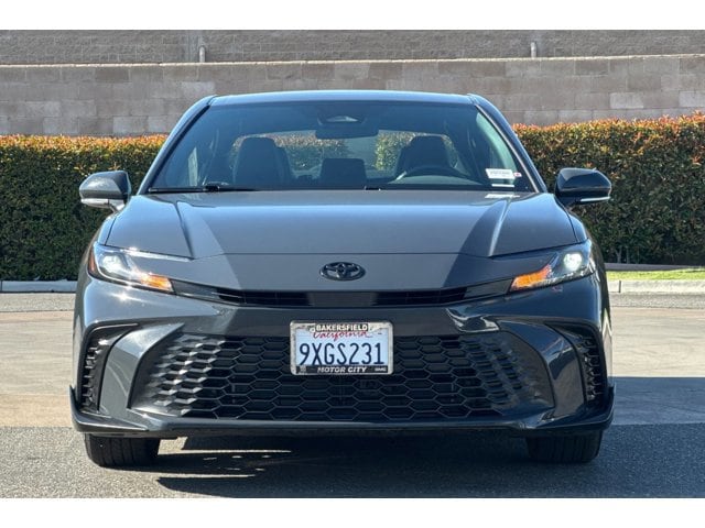 2026 Toyota Camry SE - Photo 9