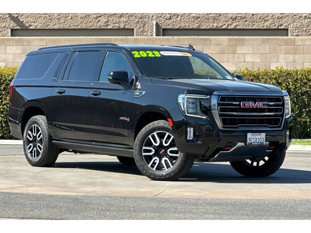 2023 Gmc Yukon XL AT4 photo 2