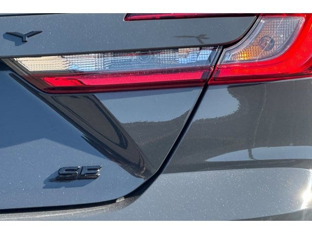 2026 Toyota Camry SE - Photo 27