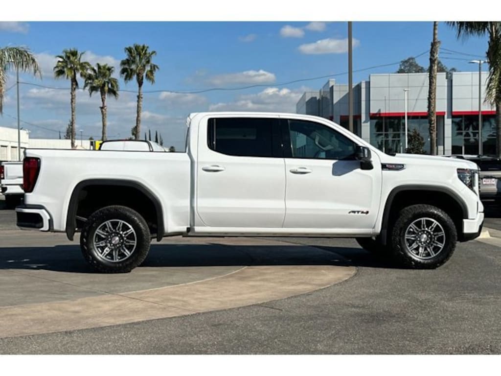 Used 2025 GMC Sierra 1500 AT4 Truck Crew Cab