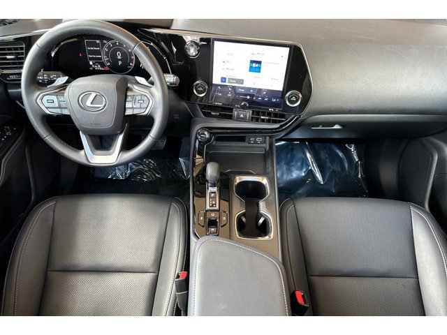2025 Lexus NX 250 - Photo 14
