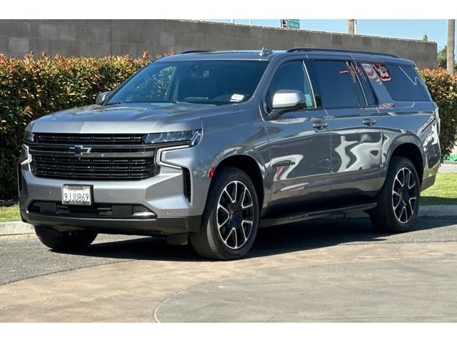 2022 Chevrolet Suburban RST - Photo 8