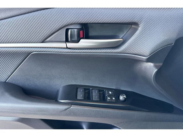 2026 Toyota Camry SE - Photo 11