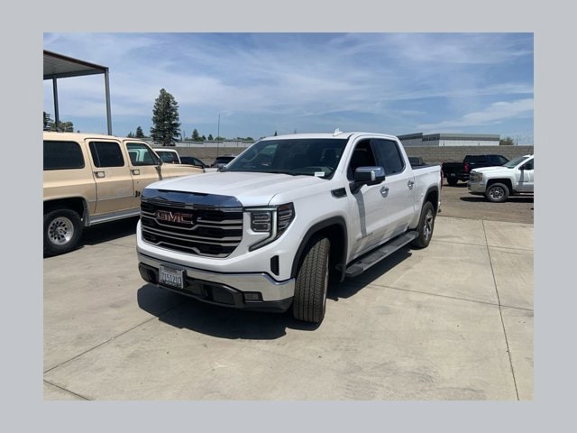 2023 GMC Sierra 2WD Crew Cab Short Box SLT's photo