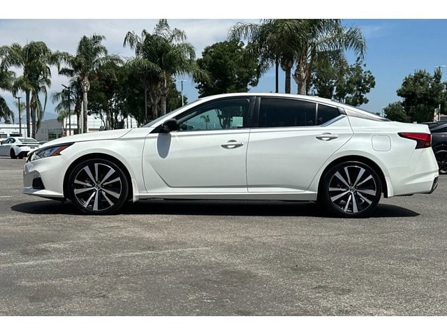 2022 Nissan Altima SR - Photo 7