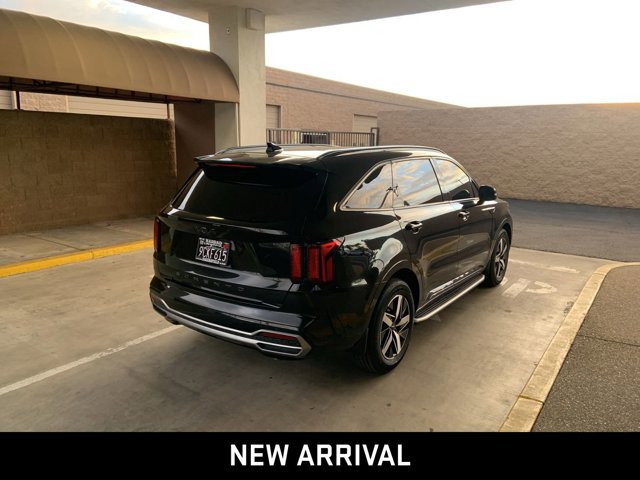 2022 Kia Sorento EX photo 2
