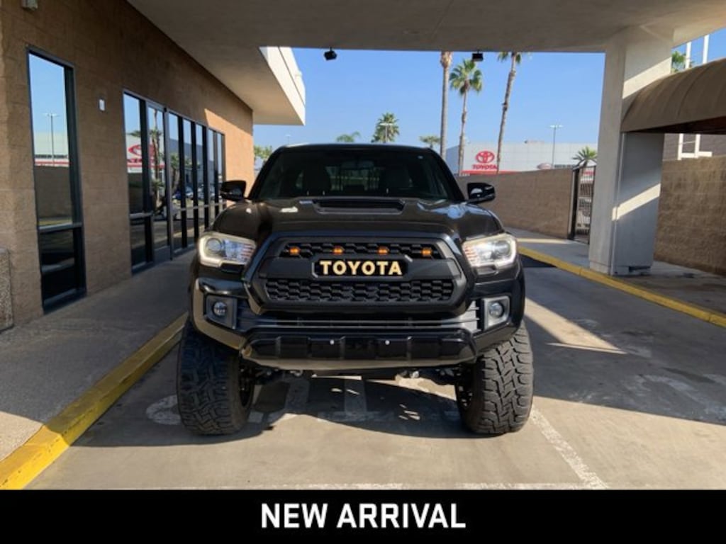Used 2017 Toyota Tacoma SR Truck Double Cab