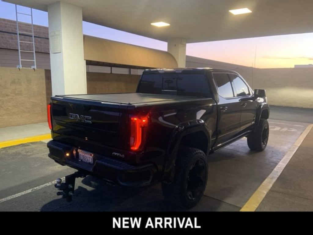 Used 2021 GMC Sierra 1500 AT4 Truck Crew Cab