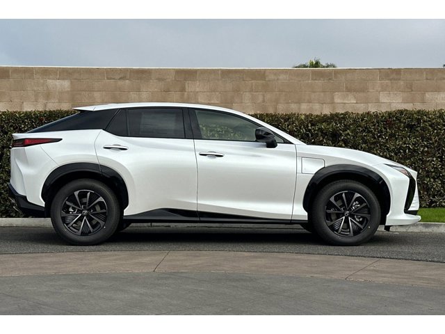 2026 Lexus RZ 450e photo 3