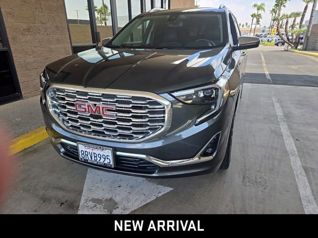 2020 Gmc Terrain Denali photo 2