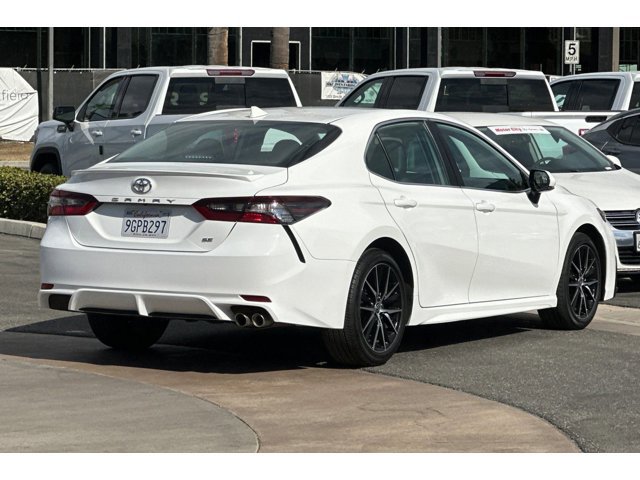 2023 Toyota Camry SE photo 4