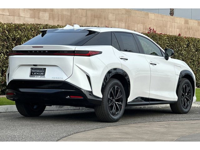2026 Lexus RZ 450e photo 4