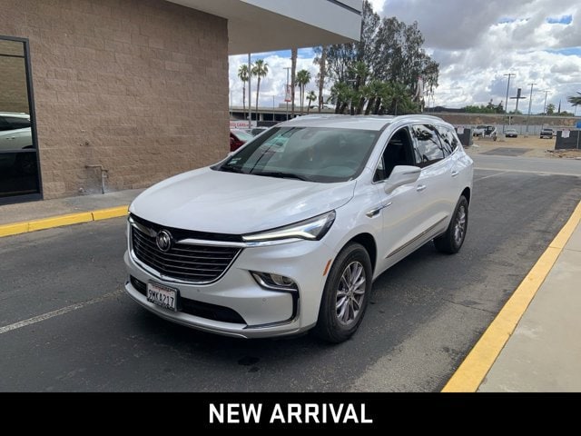 2024 Buick Enclave Essence's photo