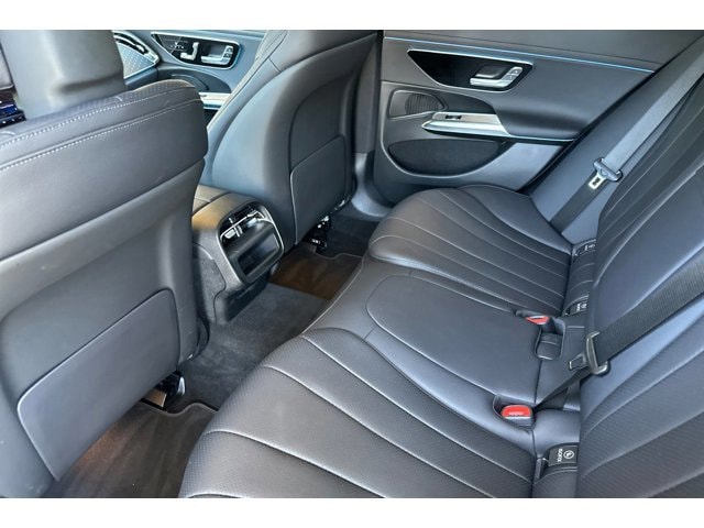 2025 Mercedes-Benz E-Class E350 - Photo 13