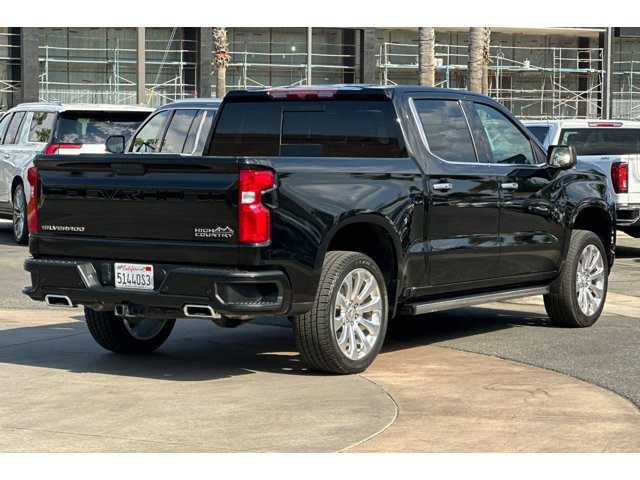 2022 Chevrolet Silverado 1500 High Country photo 4