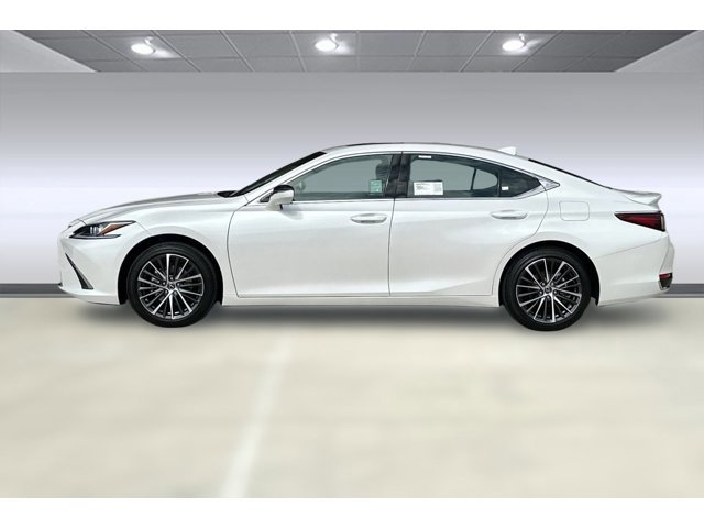 2025 Lexus ES 300h photo 2