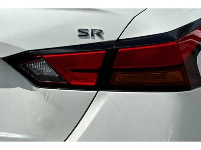 2022 Nissan Altima SR - Photo 27