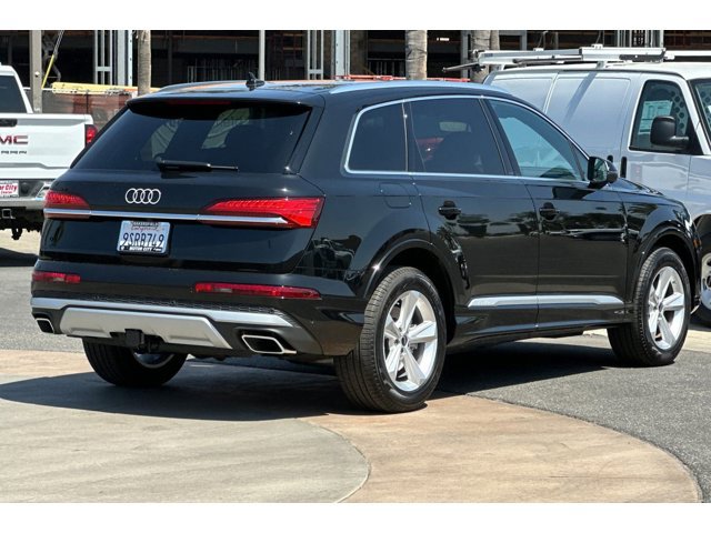 2025 Audi Q7 Premium photo 2