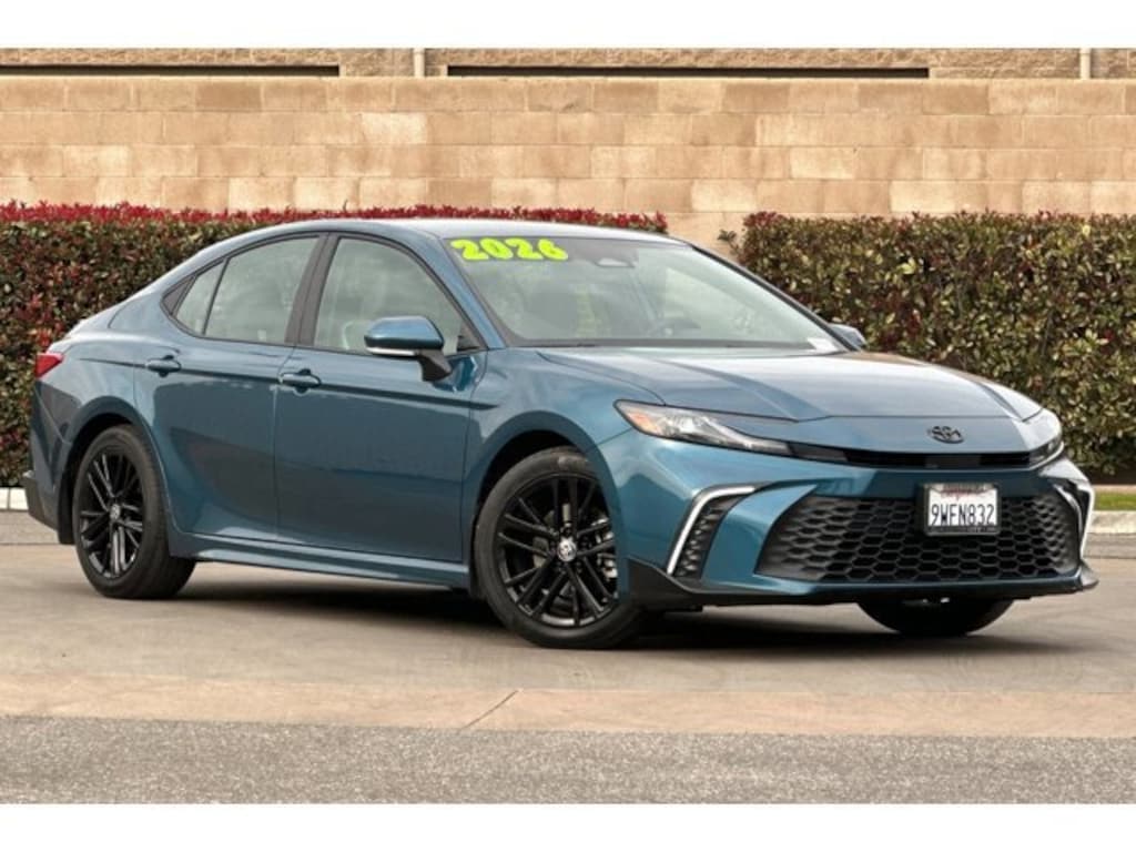 Used 2026 Toyota Camry SE Sedan