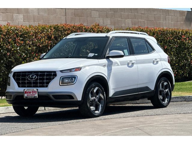 2025 Hyundai Venue SEL - Photo 8