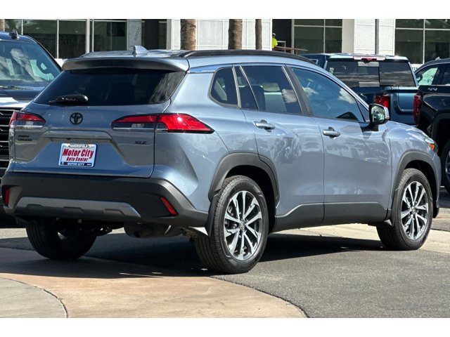2024 Toyota Corolla Cross XLE photo 4