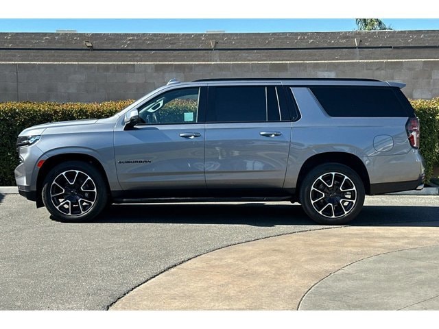 2022 Chevrolet Suburban RST - Photo 7