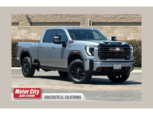 2025 GMC Sierra 4WD Crew Cab Standard Box AT4's photo
