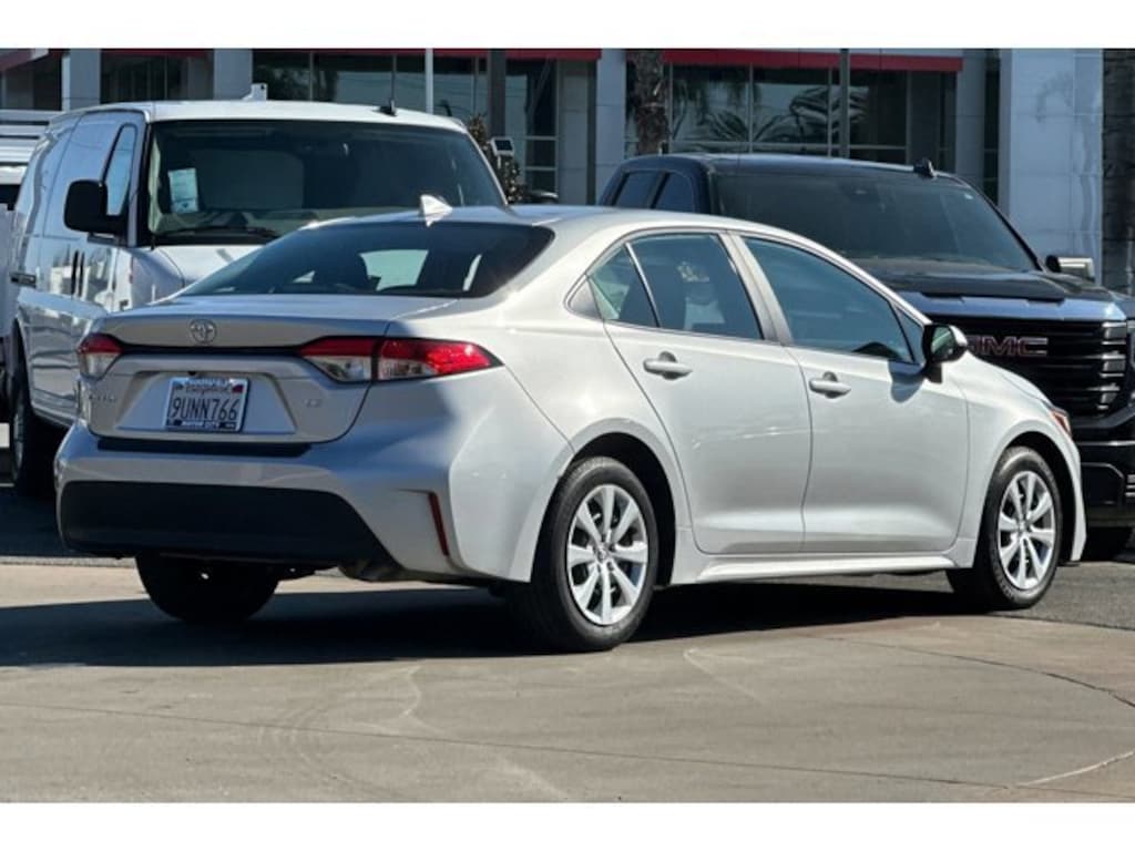 Used 2025 Toyota Corolla LE Sedan