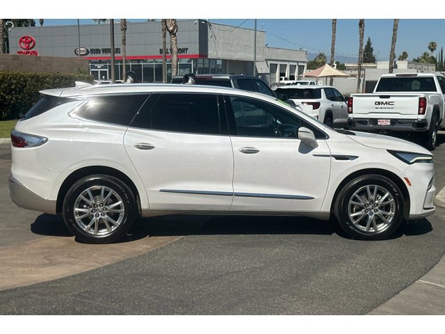 2023 Buick Enclave Premium photo 3