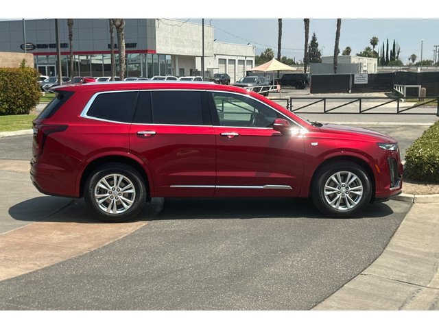 2023 Cadillac XT6 Luxury photo 3