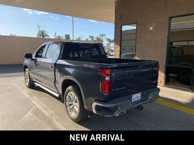 2022 Chevrolet Silverado 1500 LTZ photo 2