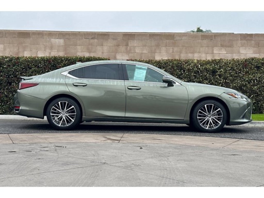 Certified 2023 Lexus ES ES 300h Sedan