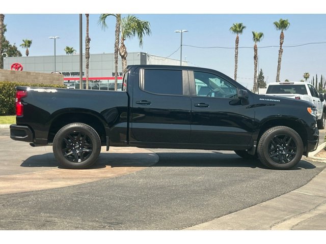 2024 Chevrolet Silverado 1500 RST photo 3