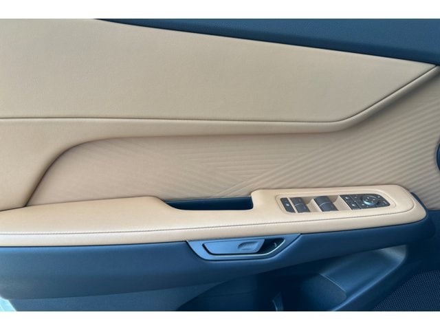 2026 Lexus ES BEV 350e Premium - Photo 12