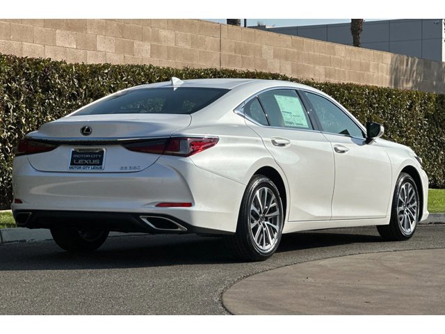 2025 Lexus ES 350 photo 2
