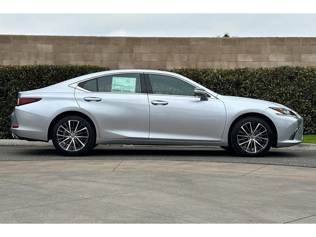 2025 Lexus ES 350 photo 3