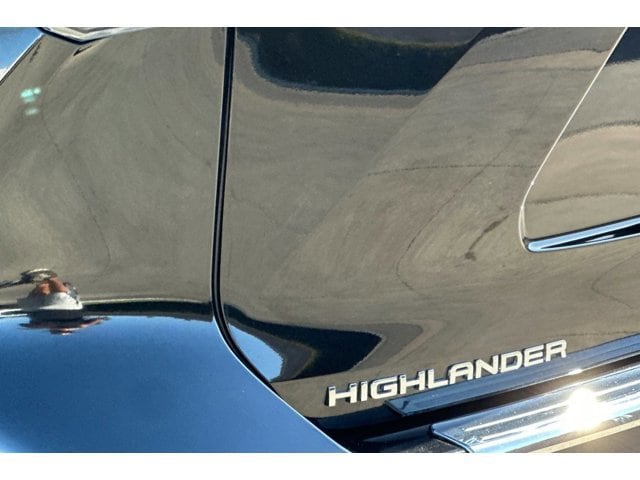 2025 Toyota Highlander XSE - Photo 29