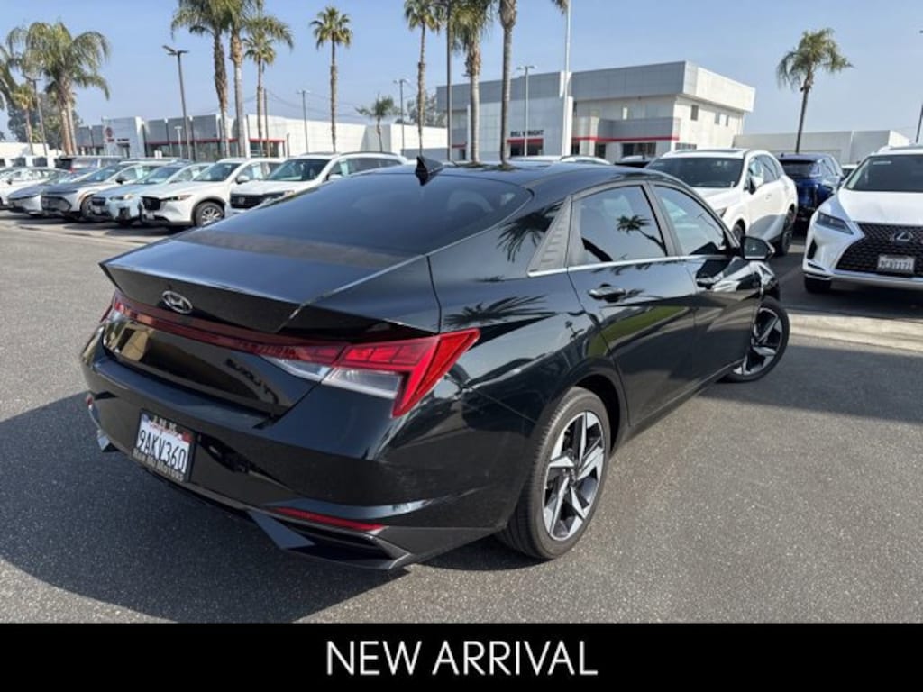 Used 2022 Hyundai Elantra SEL Sedan