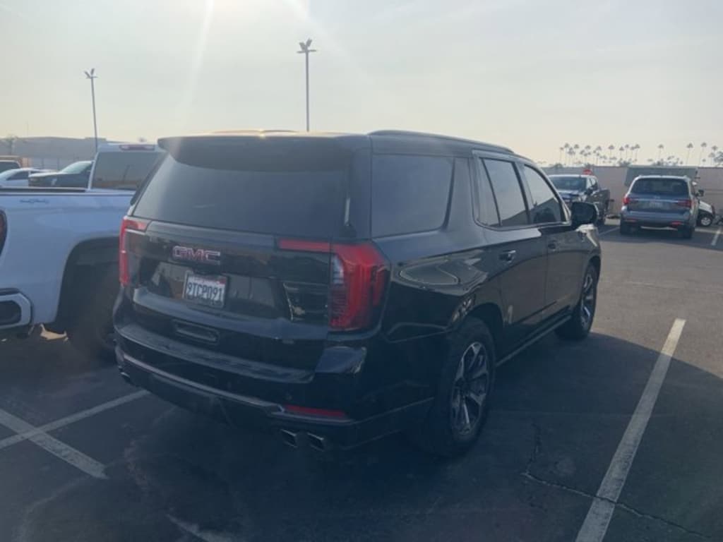 Used 2025 GMC Yukon AT4 Ultimate SUV