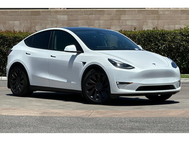 Used 2024 Tesla Model Y Performance with VIN 7SAYGDEF6RF084698 for sale in Bakersfield, CA