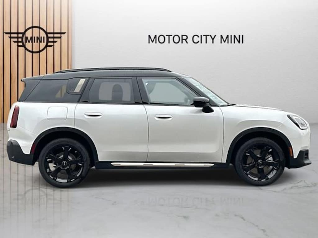 New 2026 MINI Countryman Iconic SUV