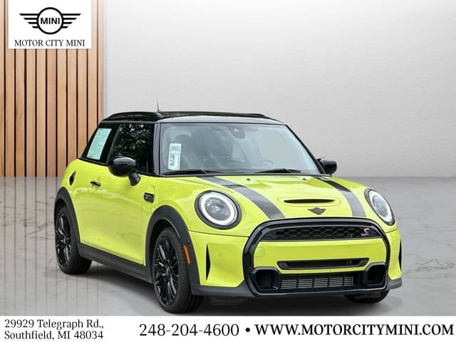 2023 MINI Cooper Cooper S 3 Door's photo