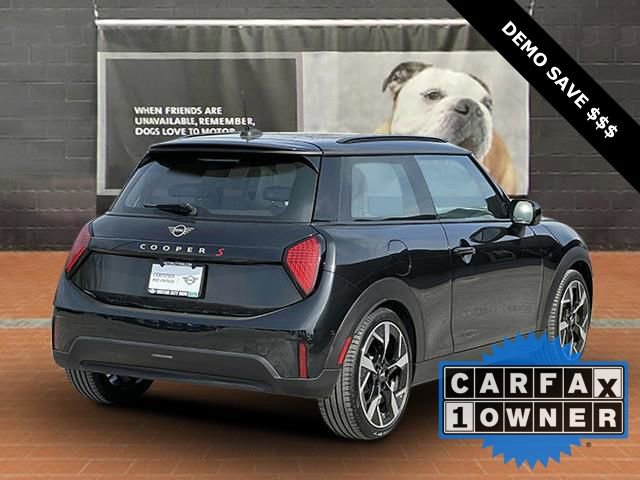 2025 Mini Cooper S Iconic photo 3