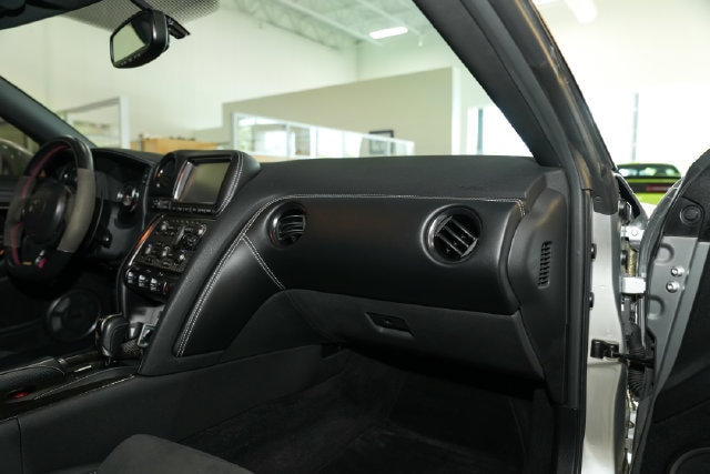 2016 Nissan GT-R Premium - Photo 57