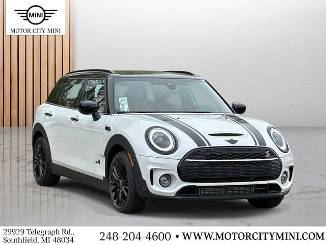 2024 MINI Clubman Cooper S ALL4's photo